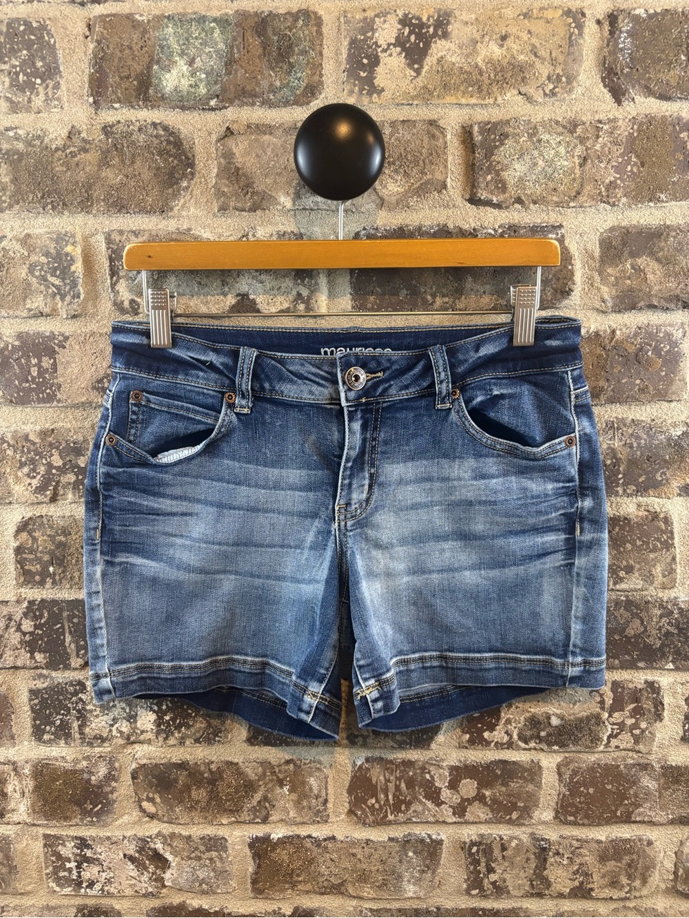 Maurices Women's Blue Washed Denim Jean Shorts Size 7/8